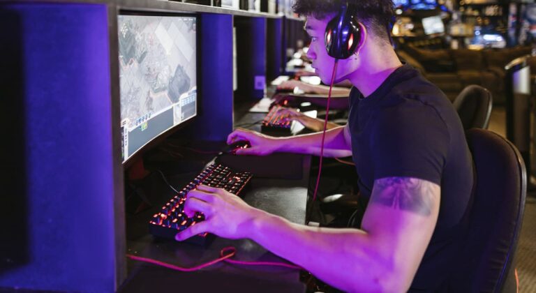 How much the game world resembles a real war
